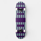 New Stylish Skateboard with Modern Stripe Pattern (Recto)