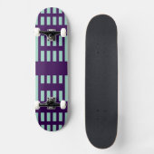 New Stylish Skateboard with Modern Stripe Pattern (Recto)