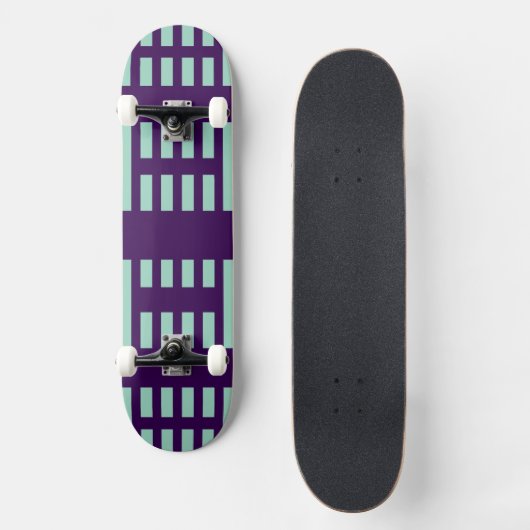 New Stylish Skateboard with Modern Stripe Pattern (Recto)