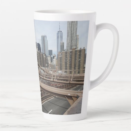 New York City Lower Manhattan Skyline Latte Mok (Rechts)