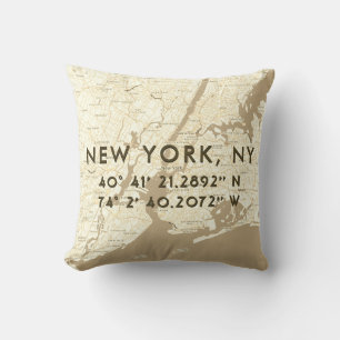 New York City Map Custom Coordinates   Beige Kussen
