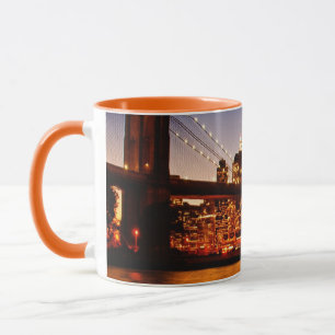 New York cityscape met brug over de rivier Mok