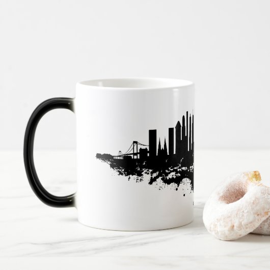 New York Skyline Waterverf Black en White Magische Mok (Met donut)