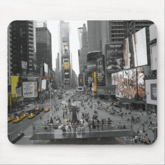 New York Times Square  Black en Yellow Muismat