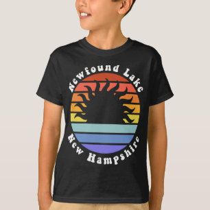 Newfound Lake New Hampshire Zonsopgang Gezinsvakan T-shirt
