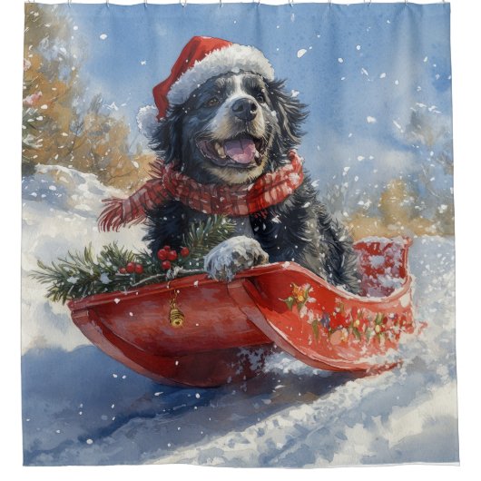 Newfoundland Hond in Sledge Laat het Sneeuw Kerstm Douchegordijn (Voorkant)