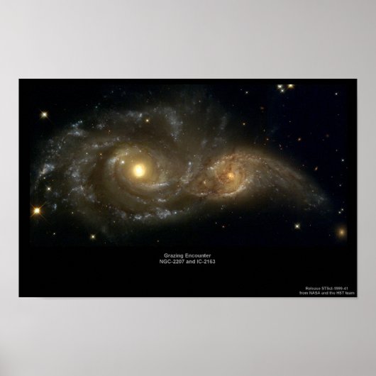 NGC-2207 en IC-2163 Graasbijlen Poster (Voorkant)