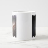 NGC 4258 Ondergaat intense stervorming. Extra Grote Beker (Voorkant)