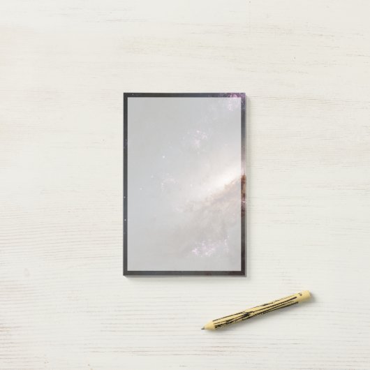 NGC 4258 Ondergaat intense stervorming. Post-it® Notes (Op bureau)