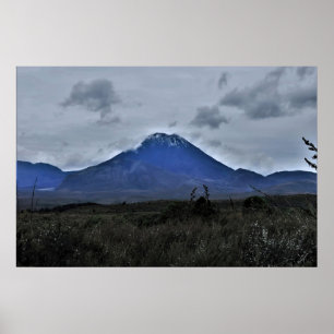 Nguaruhoe op een dag van de troep poster