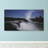 Niagara Mist Opstijgend Canvas Afdruk (Insitu (Houten vloer))
