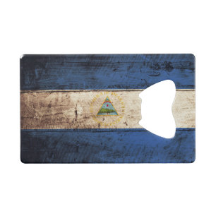 Nicaragua Vlag op de Oude Hout Grain Kredietkaart Flessenopener