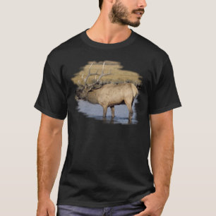 Nice Elk in de stroom T-shirt