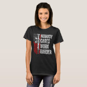 Niemand geeft om harder werken AR 15 Pistool Ameri T-shirt (Voorkant volledig)