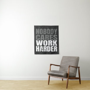 Niemand geeft om het werk Harder Motivatie Workout Wandkleed