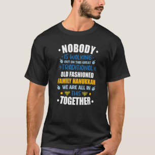 Niemand komt uit op deze traditionele familie Ha T-shirt