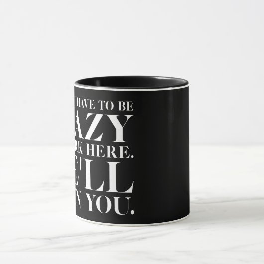Niet gek hier, we trainen je... koffie mok (Midden)