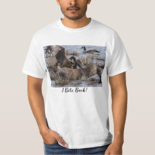Niet gewenst hier bijt ik terug T-shirt