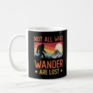 Niet iedereen die wander verliest is een wollen po koffiemok