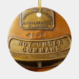 Niet onder commando keramisch ornament