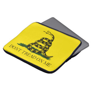 Niet op me laken met Gadsden American Flag Laptop Sleeve