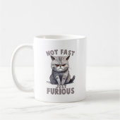 Niet snel, gewoon woedend - Grey Cat Humor Koffiemok (Links)