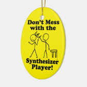 Niet te veel met de Synthesizer Player Keramisch Ornament (Links)