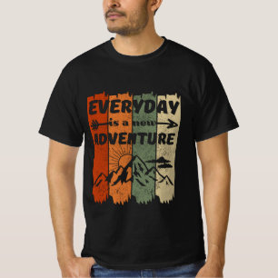 Nieuw avontuur wandelaars cadeau retro berg t-shirt