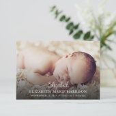 Nieuwe Baby Elegant Script Foto geboorteaankondigi Kaart (Staand voorkant)