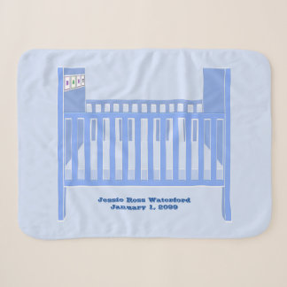 Nieuwe babyjongen blauwe ledikantje gepersonalisee sherpa deken