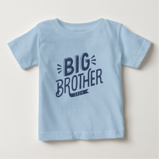Nieuwe grote broer om met de hand te worden gelett