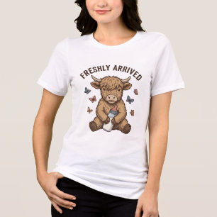 Nieuwgeboren Schotse Hooglander Kalf Baby Aankondi Tri-Blend Shirt