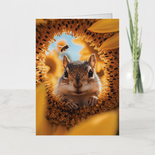 Nieuwsgierige Chipmunk gluren door gegeten zonnebl Folie Wenskaart