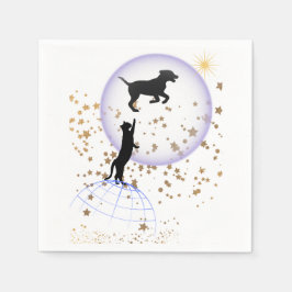 Nieuwsgierige kat en hond servet