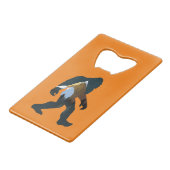 Night Forest Bigfoot Kredietkaart Flessenopener (Voorkant Gekanteld)