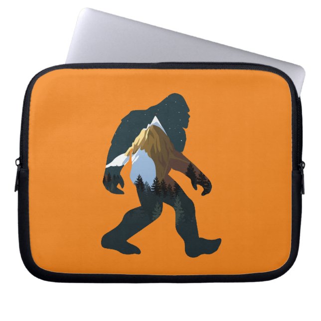 Night Forest Bigfoot Laptop Sleeve (Voorkant)