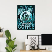Night Owl Powered by Coffee Poster (Thuiskantoor)