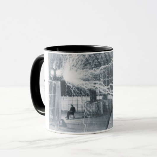 NIKOLA TESLA PORTRAIT IN BLACK EN WITTE MOK (Voorkant links)