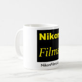 Nikon filme la tasse (Devant gauche)