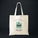 N'Importe Quel Sac D'Accueil Mariage De Color Utah<br><div class="desc">Sac cadeau de bienvenue mariage week-end pour les invités hors de la ville à votre mariage, avec l'image de l'Utah. Vous pouvez modifier les couleurs pour n'importe quelle partie de ce design, ainsi que déplacer le coeur à l'emplacement de votre mariage. Pour modifier les couleurs, cliquez sur personnaliser, puis sur...</div>