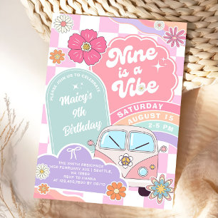 Nine is a Vibe Regenboog Madelief Verjaardag Kaart