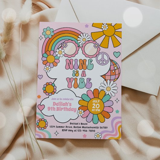 Nine is een Vibe Groovy 70s Flower Power Verjaarda Kaart
