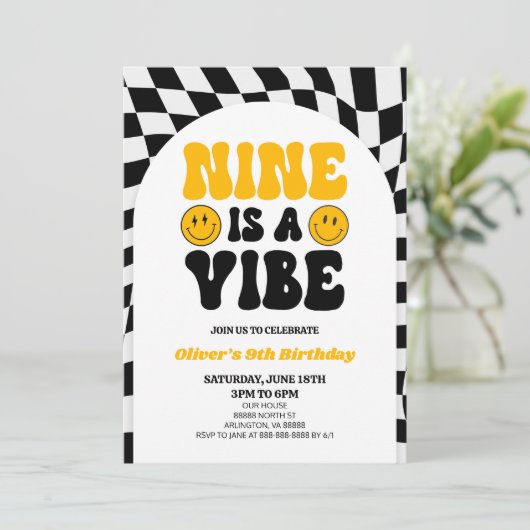 Nine is een vibe retro eerste 9e verjaardag kaart (Staand voorkant)