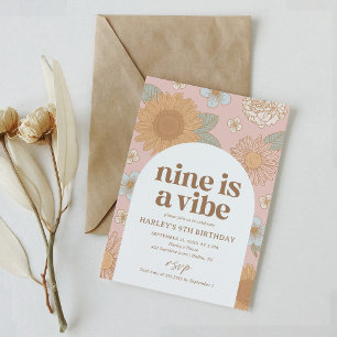 Nine is een Vibe Retro Floral 9e verjaardag Kaart