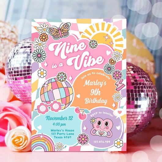 Nine is een Vibe Retro Preppy Varsity Disco Verjaa Kaart