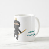 Ninja avec la tasse circulaire d'aiguilles de (Devant droit)