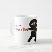 Ninja avec la tasse d'aiguille de tricot (Devant gauche)