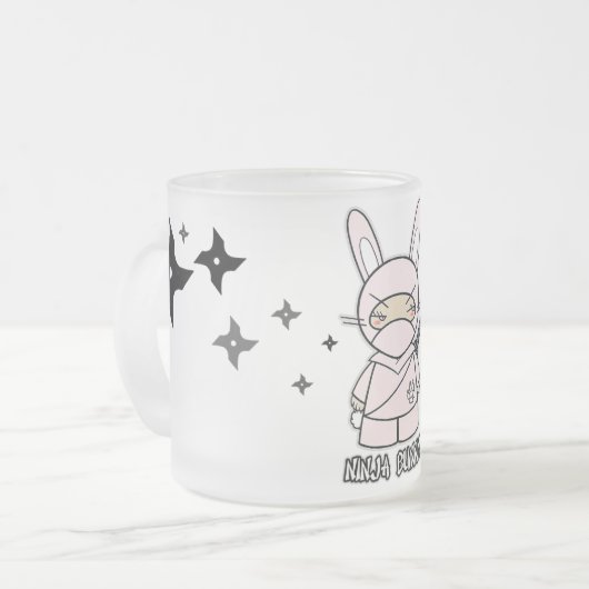 Ninja Bunny. Met Shurikens-Mok Matglas Koffiemok (Voorkant links)