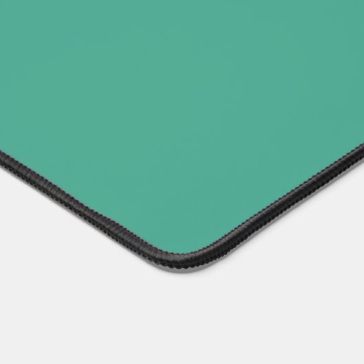 Ninja minuscule en colère sur vert foncé (Coin)