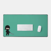 Ninja minuscule en colère sur vert foncé (Clavier et souris)